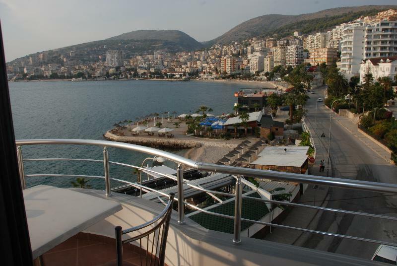 斯特罗拉酒店 Sarandë 外观 照片